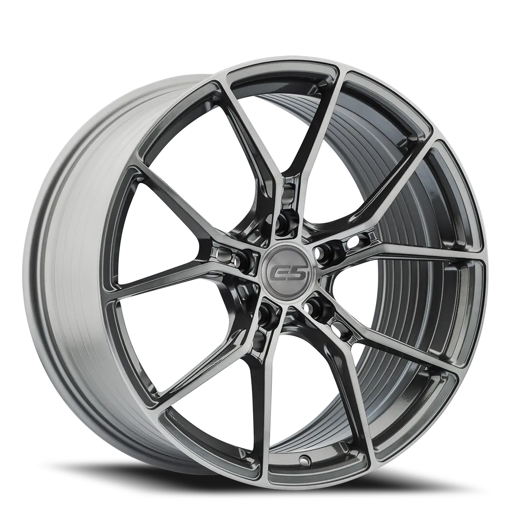 E5 Daytona spun forged wheel in Titanium Brushed Tint finish